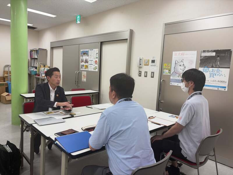 同期の江原史朗愛知県議（名古屋市南区）と、豊田市動物愛護センターを訪問?浦野所長や担当獣医師さ... - あべ洋祐（アベヨウスケ） ｜ 選挙ドットコム